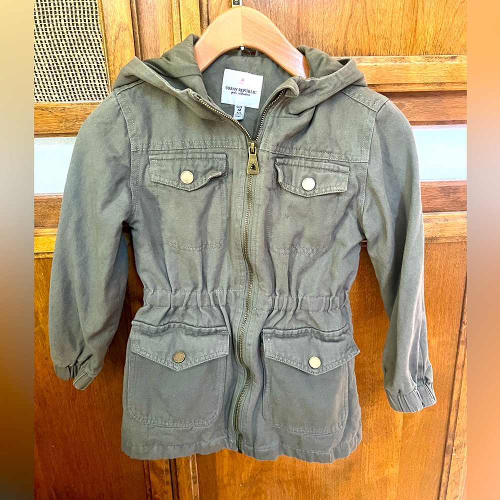 Urban Republic Little Girls size 5  khaki green jacket